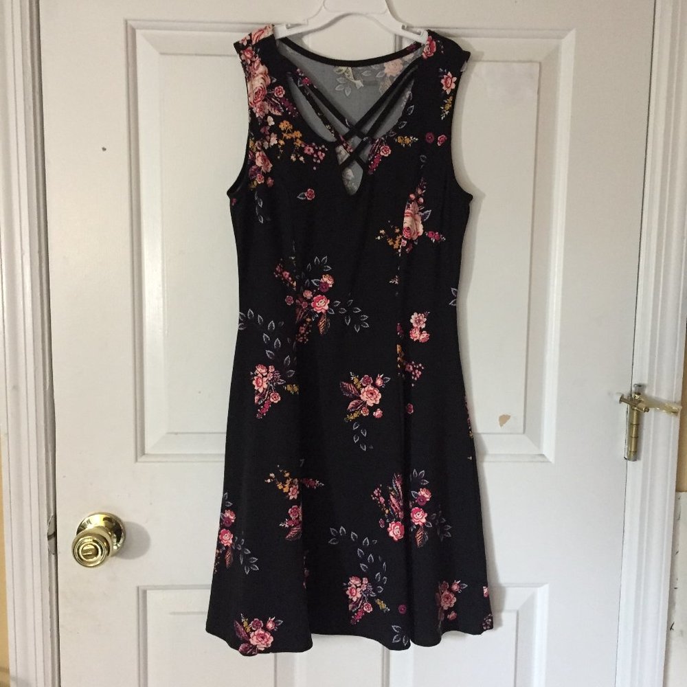 Sleeveless Skater Style Floral Dress